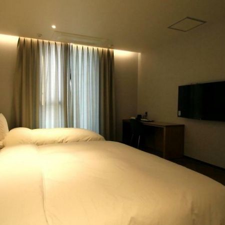 Perfect Hotel Gimhae Eksteriør billede