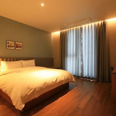 Perfect Hotel Gimhae Eksteriør billede