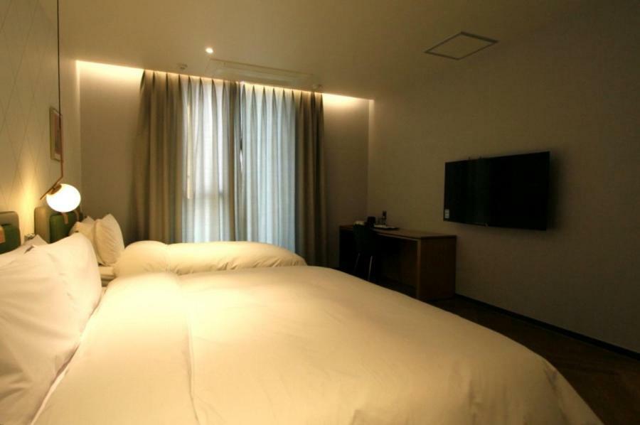 Perfect Hotel Gimhae Eksteriør billede