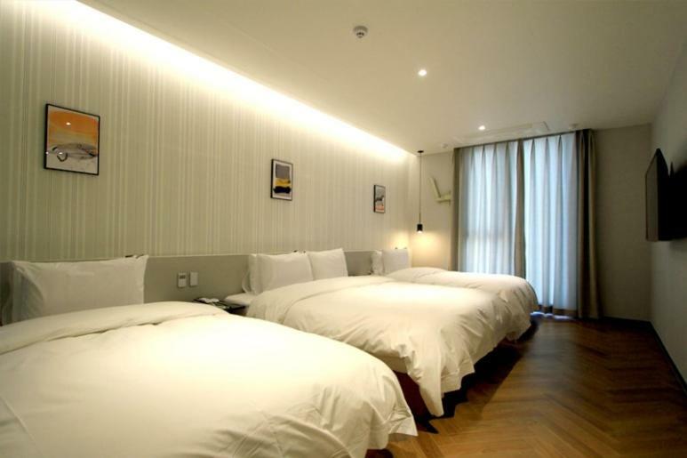 Perfect Hotel Gimhae Eksteriør billede